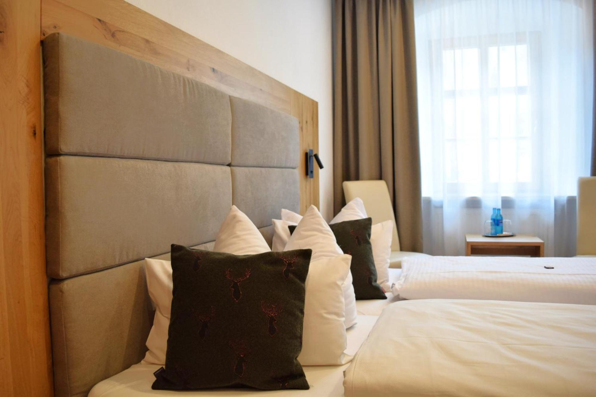 Hotel Zum Braeu Kinding Exterior foto